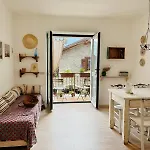 Casa Nel Borgo Домазо